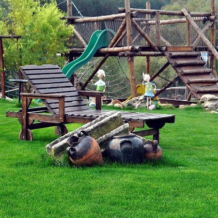 Hotel Complex Barite à Chernevo Extérieur photo
