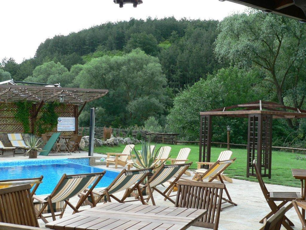 Hotel Complex Barite à Chernevo Extérieur photo