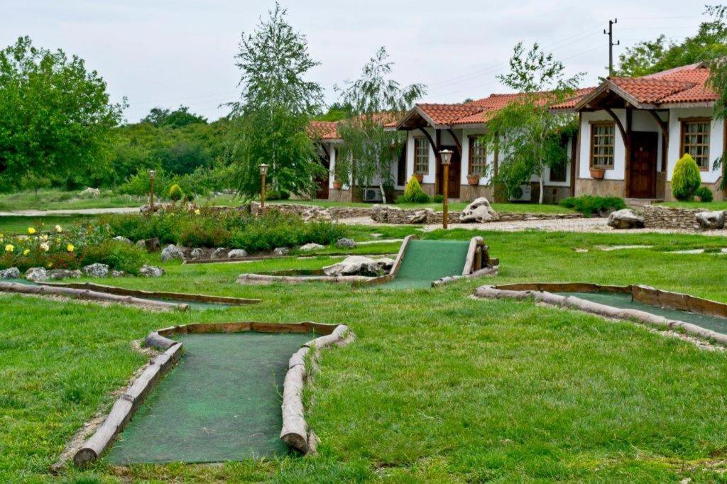 Hotel Complex Barite à Chernevo Extérieur photo